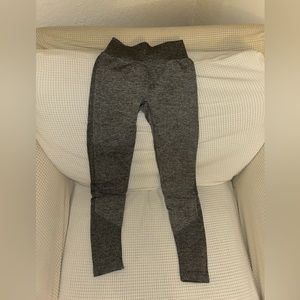 Grey Scrunch Butt Leggings